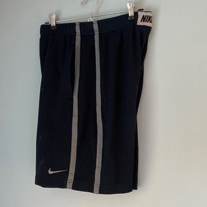 Nike Black Basketball Athletic Shorts Size Small